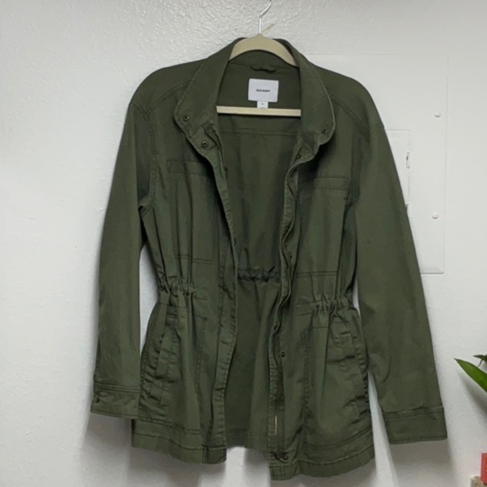 Old Navy Green Utility Jacket with Drawstring Waist and Full-Length Sleeves - Picture 2 of 7